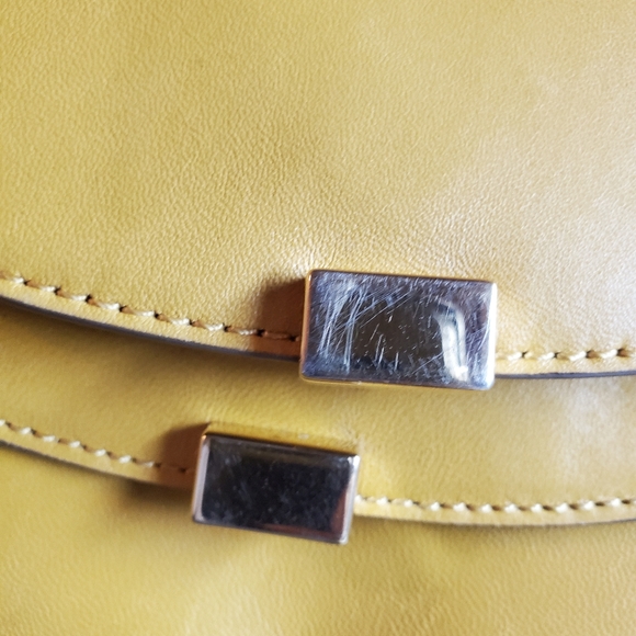 (SOLD)Authentic CHLOE georgia sling/crossbody bag in mustard color - Picture 4 of 8